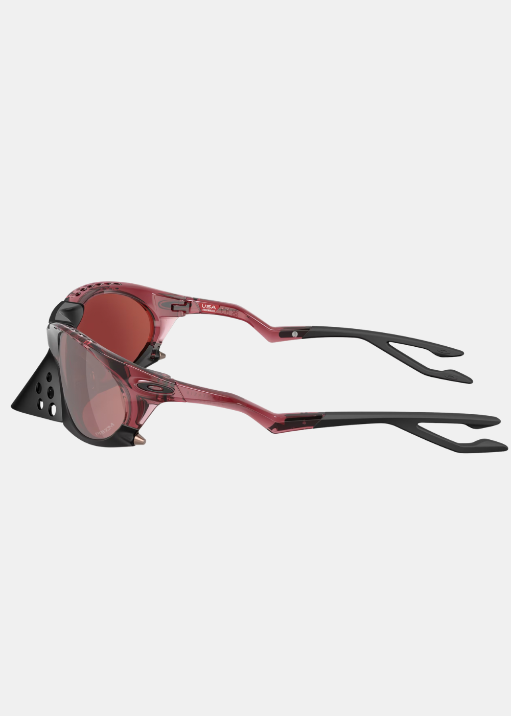 Vue de profil des lunettes de soleil Oakley Plantaris Basecamp transparent iron red avec branches ajourées