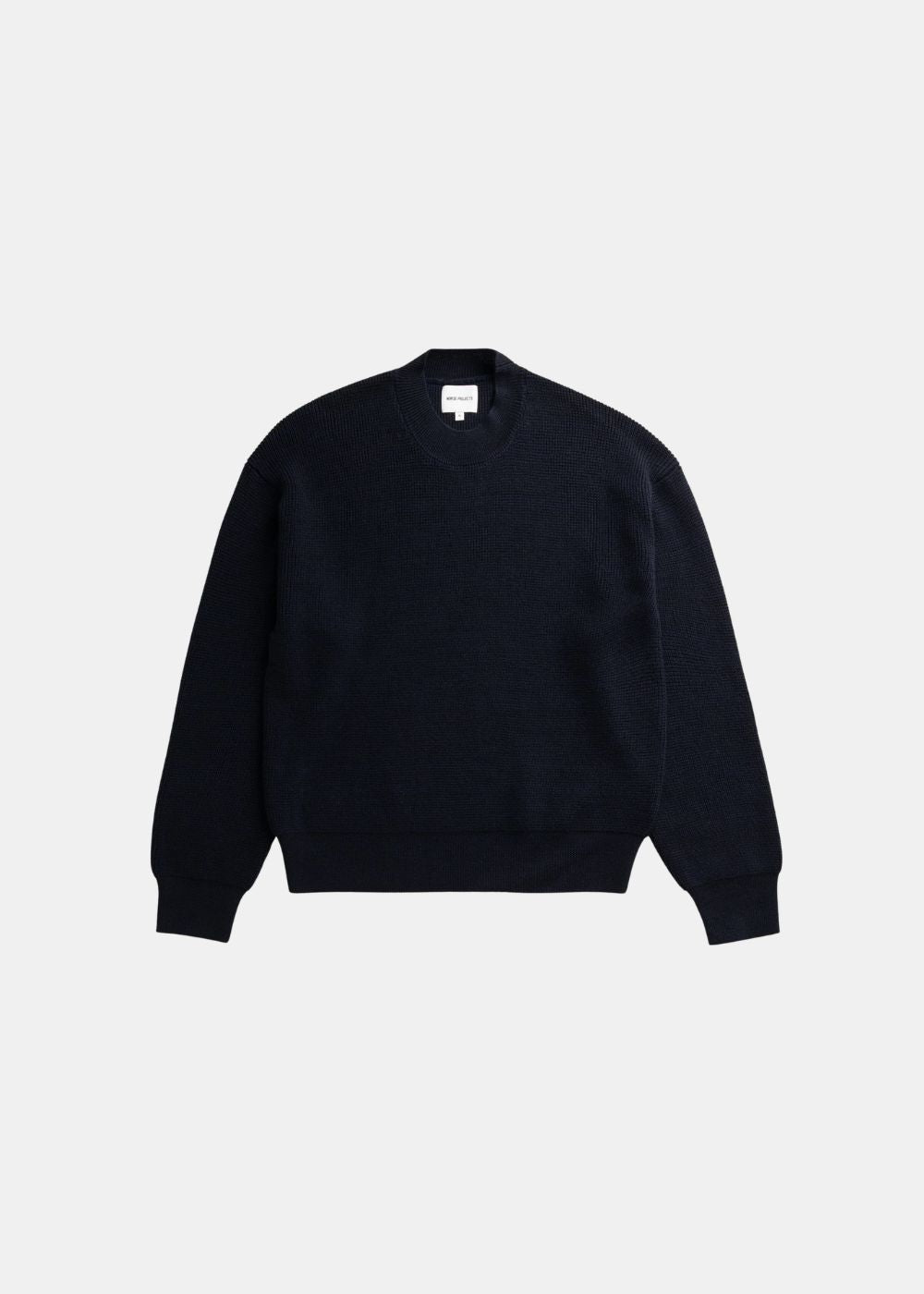 Pull Homme Norse Projects en maille gaufrée laine mérinos et technologie 37.5 bleu marine vue de face