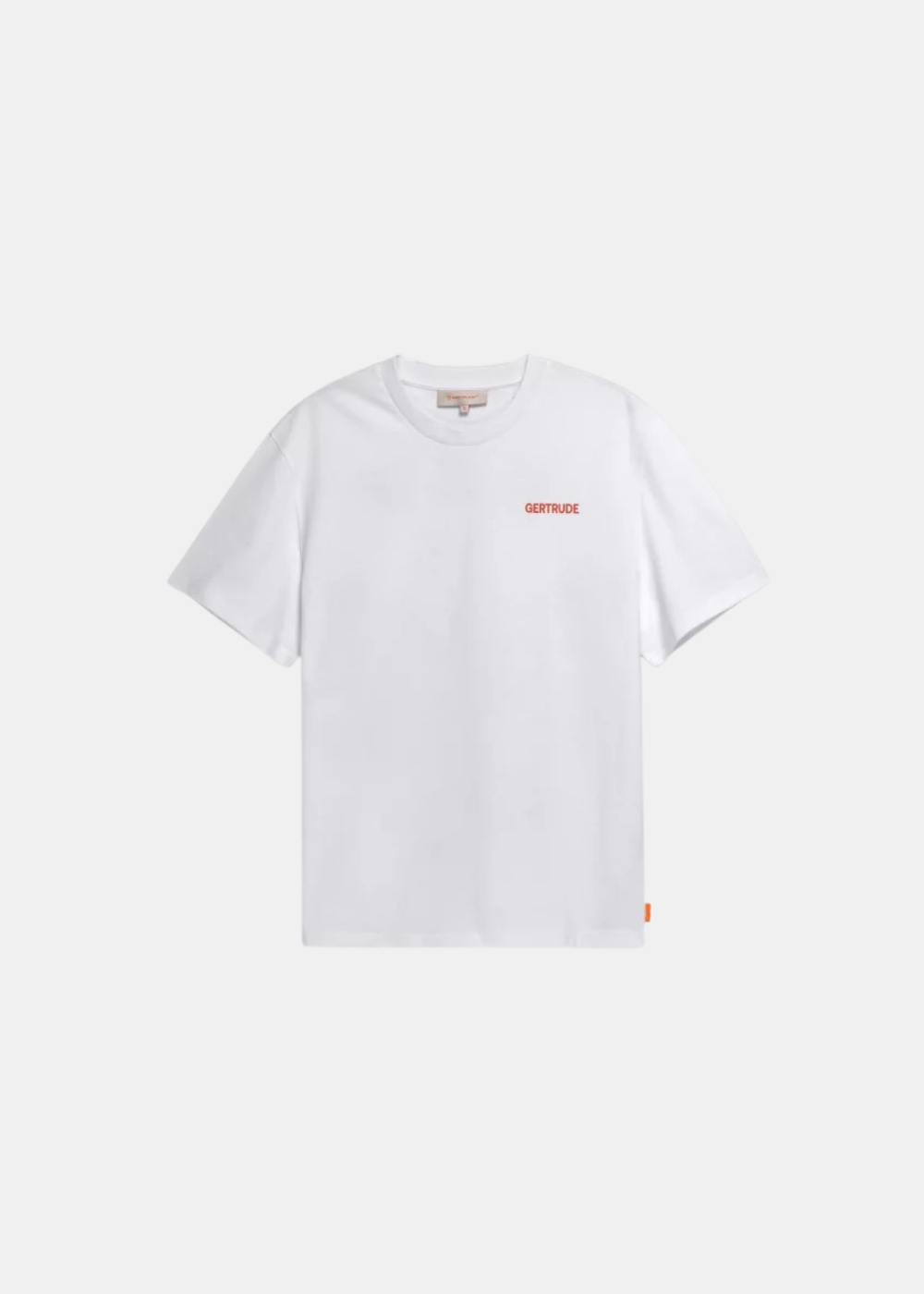 T-shirt Homme Gertrude Leonny blanc avec petit logo Gertrude orange sur la poitrine vue de face