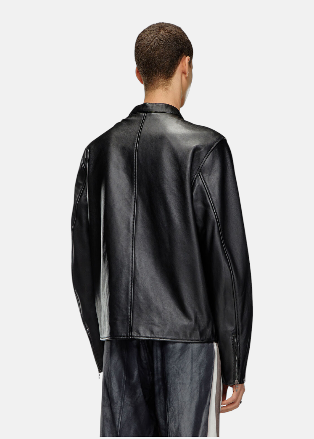 vue de dos de la veste en cuir Diesel col biker